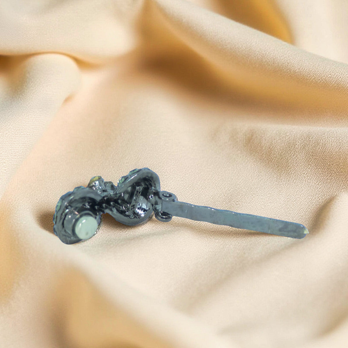 Chérie Mini Bow — Magnetic Hair Clip