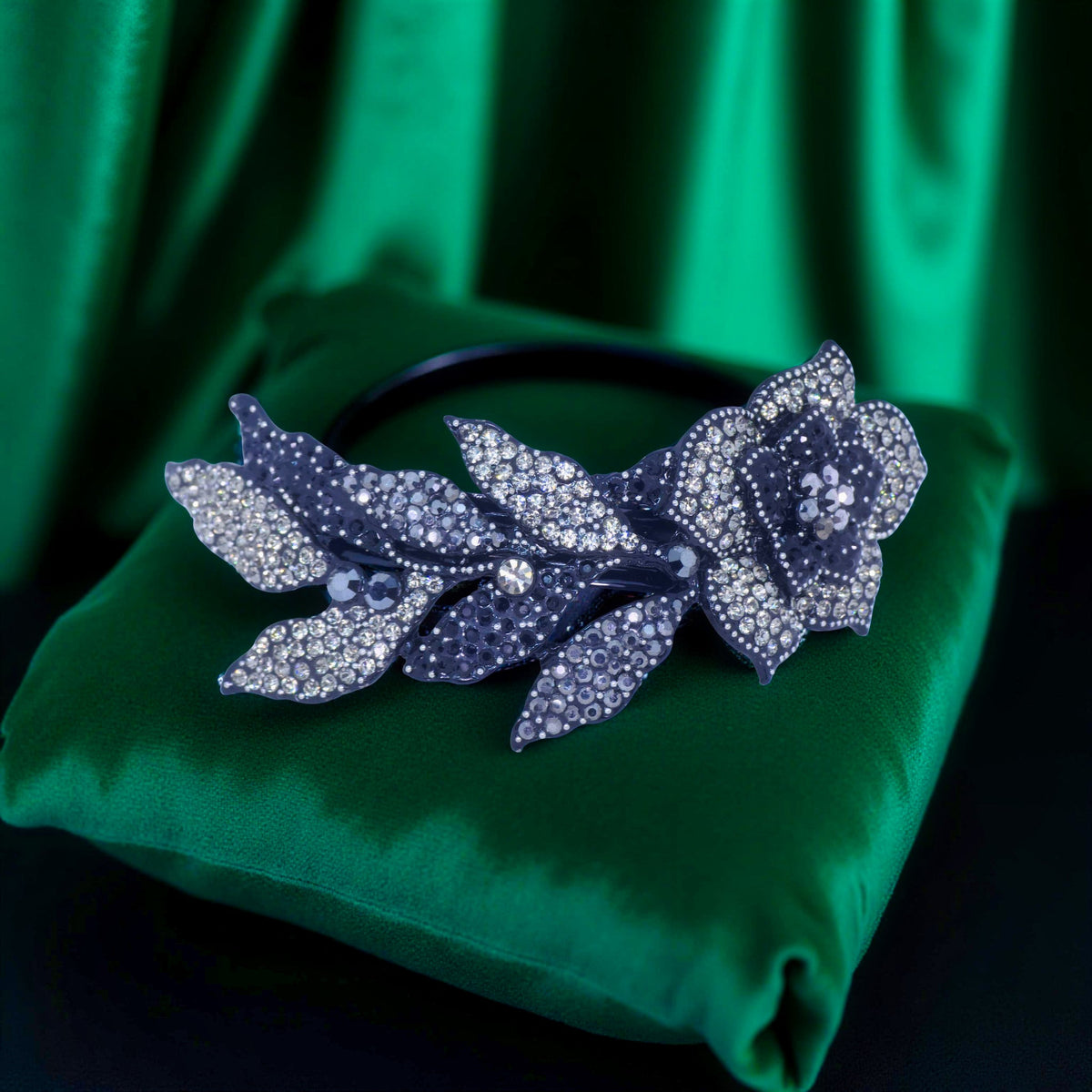 Midnight Bloom — Barrette